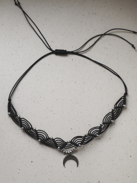Choker Makramowy Lunula Talisman Czarny Złoty/Srebrny