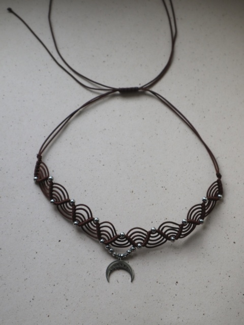 Choker Makramowy Lunula Talisman Brązowy - wersja srebrna
